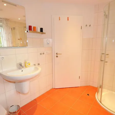 Doppelhaushälfte Huus Twee Ferienhaus *
