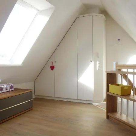 Doppelhaushaelfte Huus Twee Holiday home Bohl